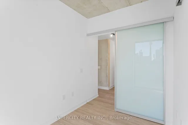 Additional image 20 of 195 McCaul St Unit 1211