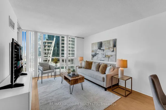 16 Yonge St Unit 1908