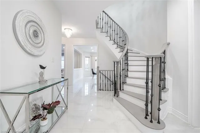 Additional image 20 of 8 Decorso Dr