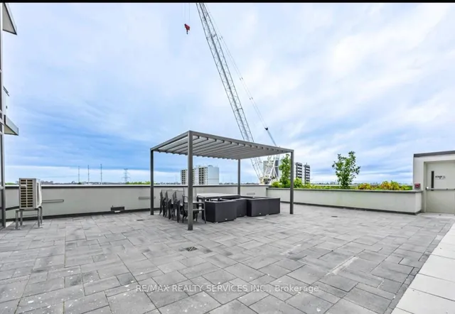 Additional image 17 of 10 Meadowglen Pl Unit 407