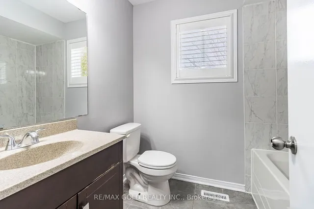Additional image 35 of 130 Toba Cres