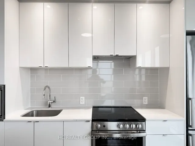 Additional image 6 of 49 East Liberty St Unit 2502