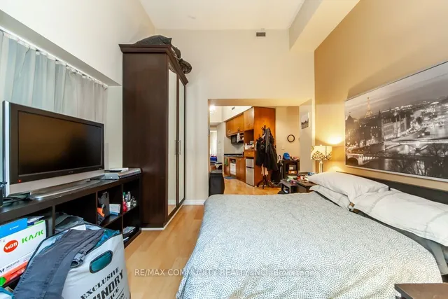 Additional image 15 of 1 King St Unit 1601