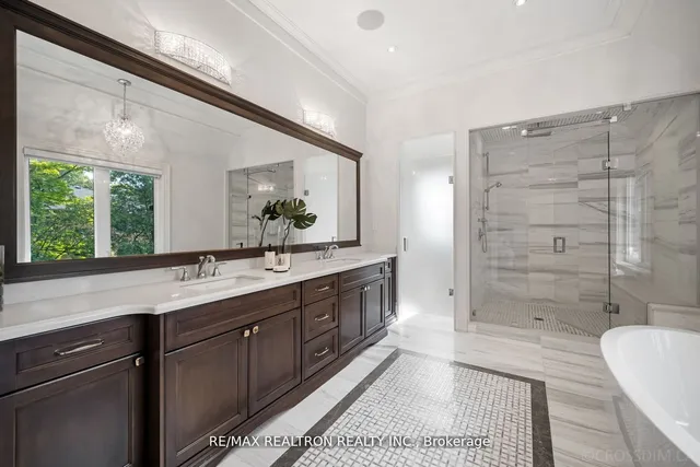 Additional image 22 of 12 Waring Crt