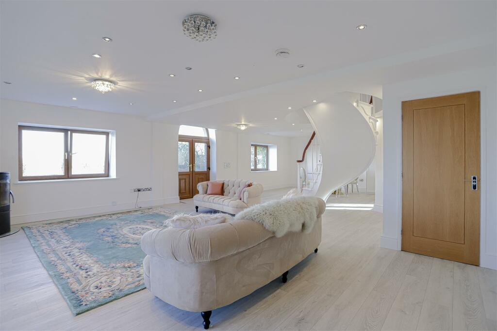 Additional image 40 of Glen View Road, Burnley