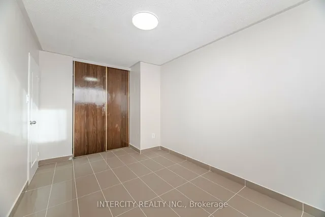 Additional image 19 of 4673 Jane St Unit 609