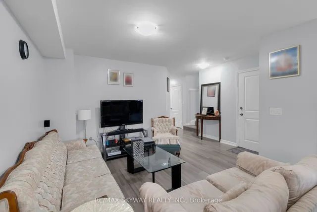 Additional image 12 of 19 Rednor Dr