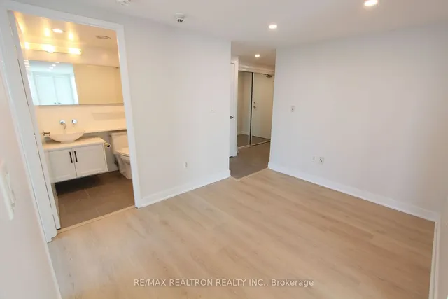 Additional image 6 of 15 Fort York Blvd Unit 3812