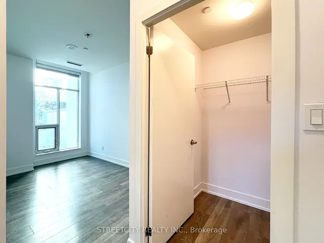 Additional image 19 of 180 Fairview Mall Dr Unit 107