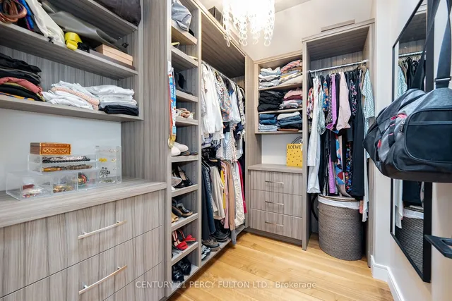 Additional image 14 of 323 Douglas Ave