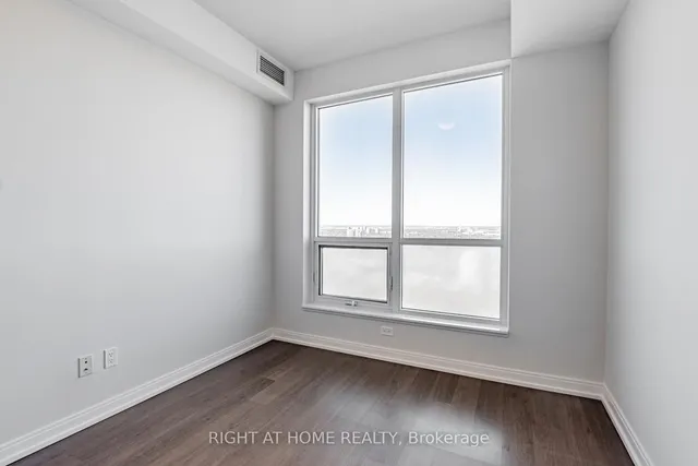 Additional image 17 of 255 Village Green Sq Unit 3108