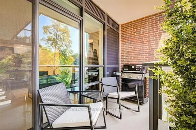 Additional image 23 of 3 Southvale Dr Unit 301