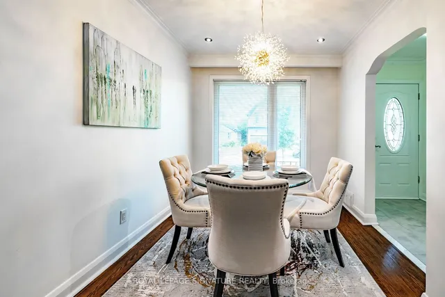 Additional image 6 of 136 Regina Ave