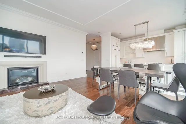 Additional image 7 of 183 Wellington St Unit 3903