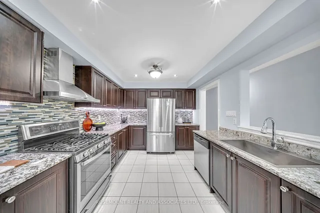 Additional image 18 of 9 De Jong St