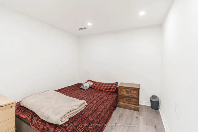 Additional image 29 of 10 Glencastle Sq