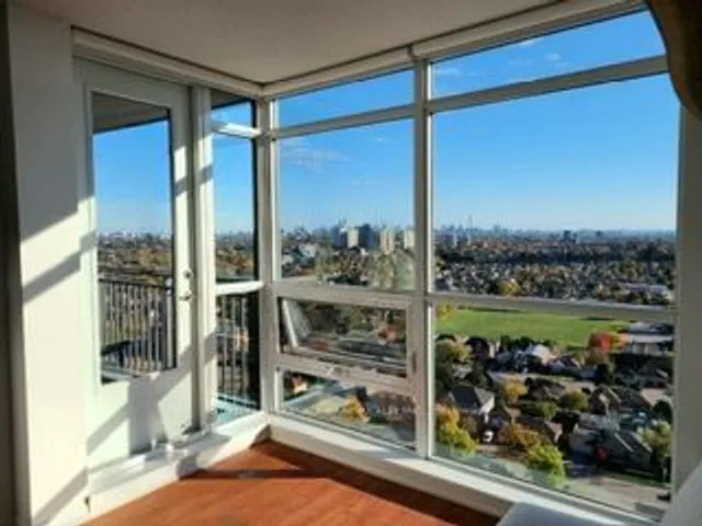 Additional image 8 of 830 Lawrence Ave Unit 2108