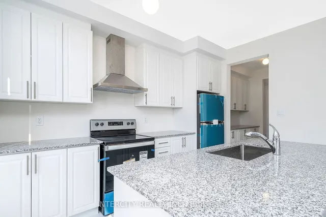 Additional image 12 of 12 Queenpost Dr