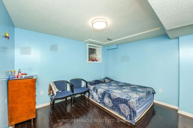 Additional image 34 of 94 Saintsbury Cres