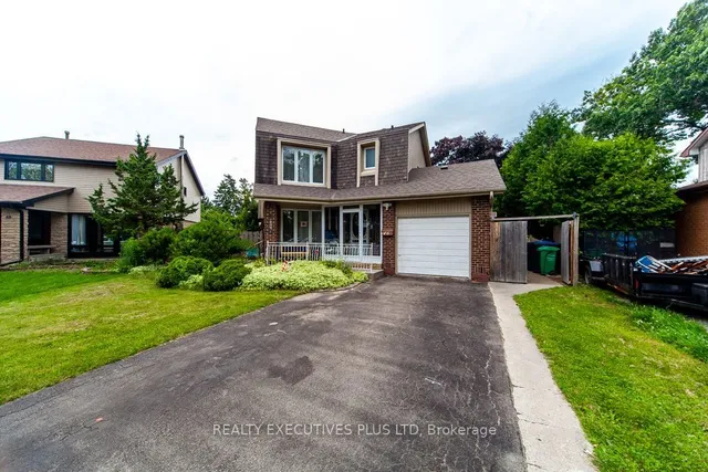 Additional image 36 of 46 Lorraine Cres