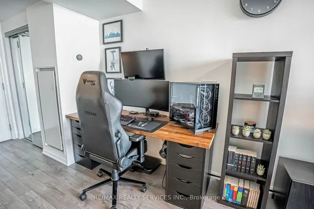 Additional image 14 of 3091 Dufferin St Unit 1006