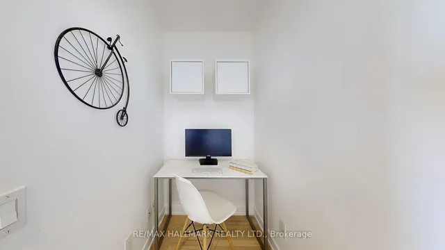 Additional image 18 of 185 Roehampton Ave Unit 2705