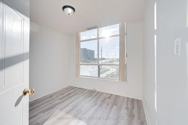 Additional image 18 of 2550 Lawrence Ave Unit 205