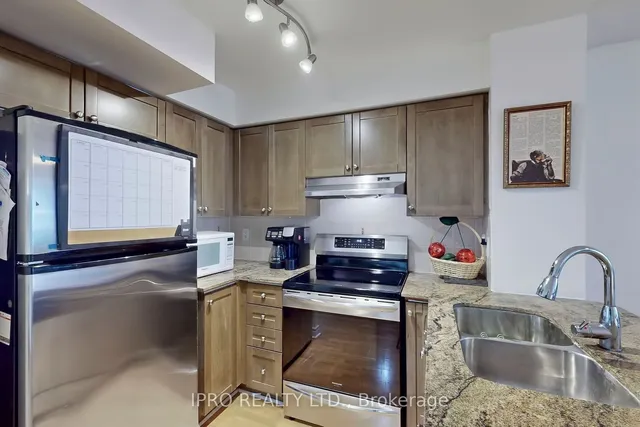 Additional image 18 of 225 Wellesley St Unit 701