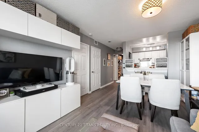 Additional image 10 of 1 Lee Centre Dr Unit 1813