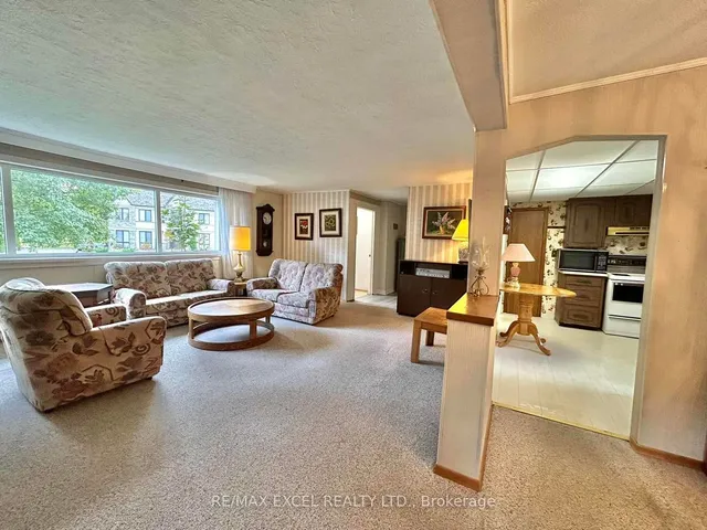 Additional image 7 of 106 Cedar Brae Blvd