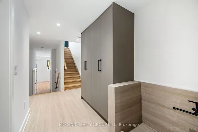 Additional image 30 of 45 Lanark Ave