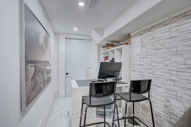 Additional image 31 of 442 Pharmacy Ave