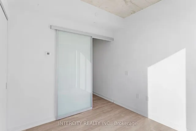 Additional image 22 of 195 McCaul St Unit 1211