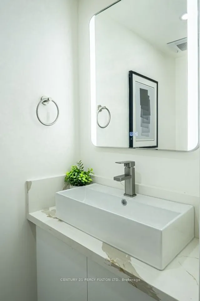 Additional image 16 of 22 Reidmount Ave