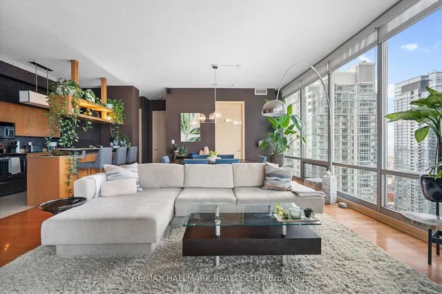 Additional image 10 of 81 Navy Wharf Crt Unit 3803