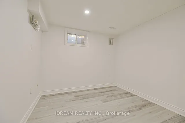 Additional image 29 of 24 Mannel Cres