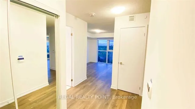 Additional image 4 of 219 Dundas St Unit 2012