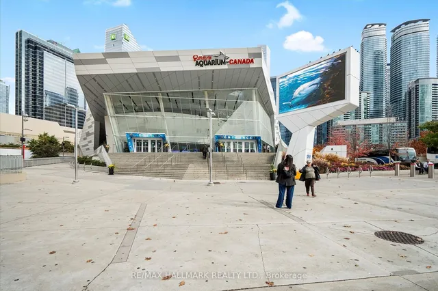 Additional image 39 of 81 Navy Wharf Crt Unit 3803