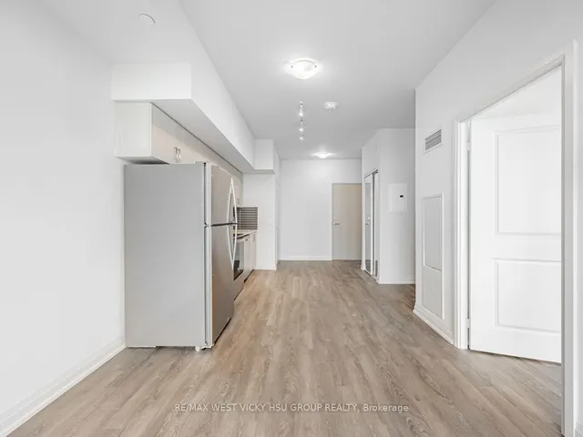 Additional image 15 of 10 Meadowglen Pl Unit 1008