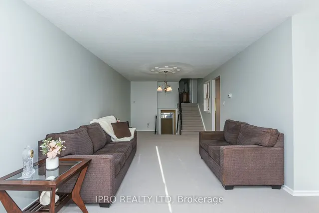 Additional image 36 of 23 Benton St