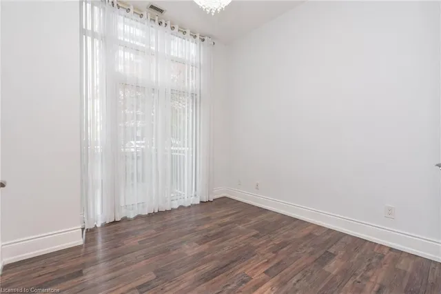 Additional image 30 of 215 Queen St Unit 102