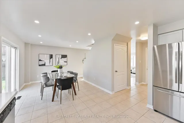 Additional image 10 of 3 Solstice Dr