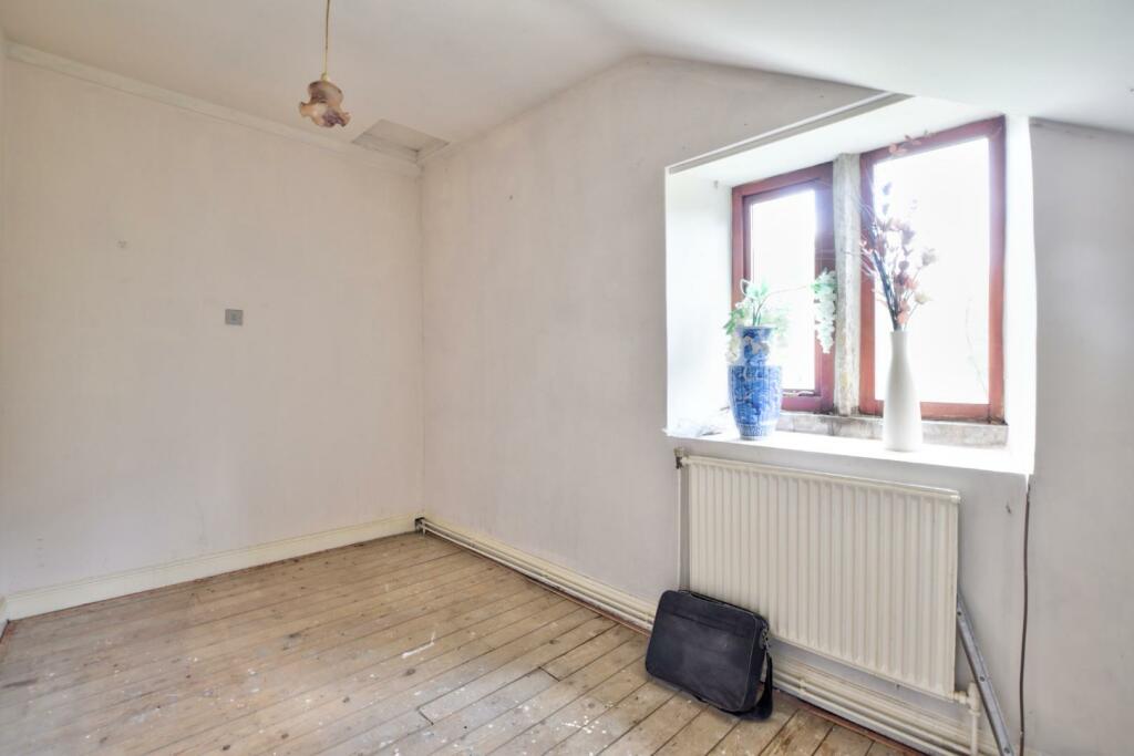 Additional image 19 of Walverden Road, Briercliffe, Burnley