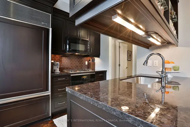 Additional image 15 of 68 Yorkville Ave Unit 308