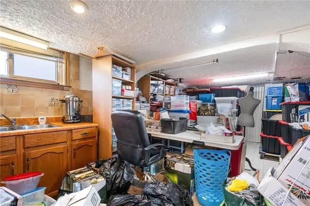 Additional image 6 of 15 Rosewood Ave