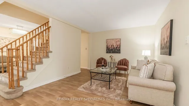 Additional image 4 of 42 Caruso Dr