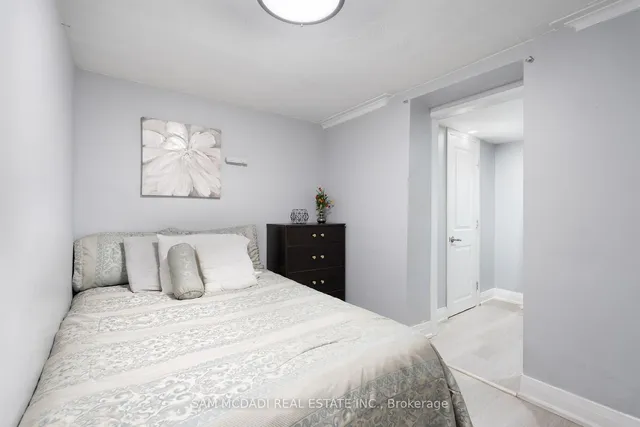 Additional image 29 of 90A Bicknell Ave