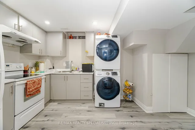 Additional image 30 of 90 Truro Circ