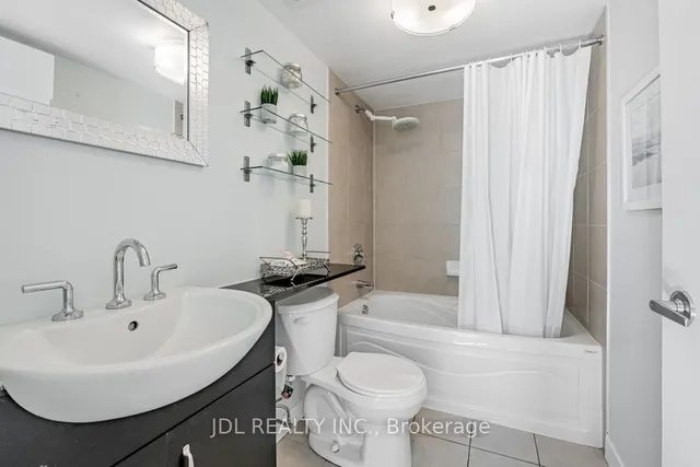 Additional image 27 of 397 Front St Unit 1802