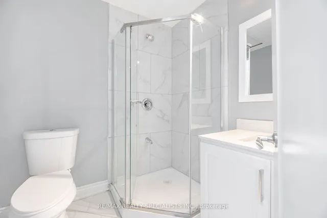 Additional image 20 of 18 Sanford Cres